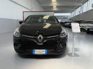 RENAULT Clio usata, con Airbag