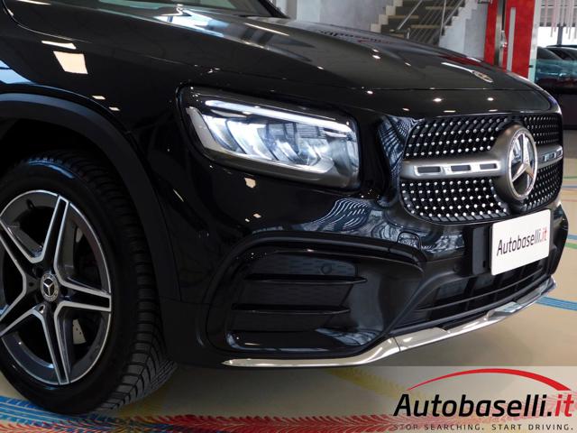 MERCEDES-BENZ GLB 200 usata, con Fari LED