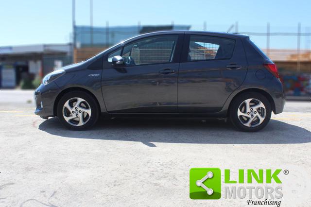 TOYOTA Yaris usata, con Airbag laterali