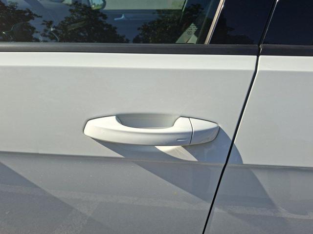 VOLKSWAGEN Golf usata, con Hill holder
