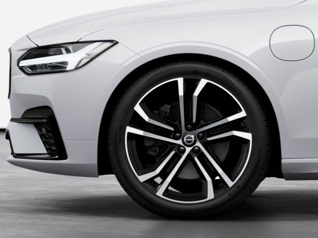 VOLVO V90 usata, con Autoradio