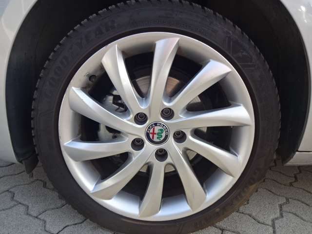 ALFA ROMEO Giulietta usata, con Servosterzo