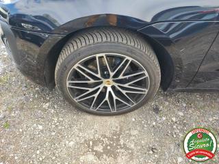 PORSCHE Macan usata, con Boardcomputer