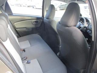 TOYOTA Yaris usata 23