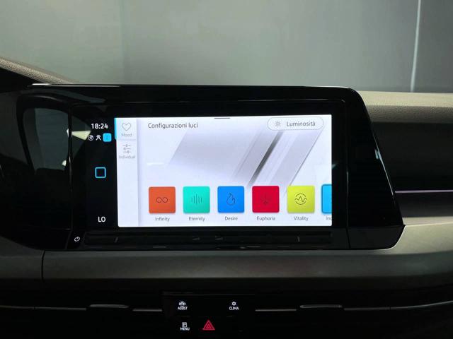VOLKSWAGEN Golf usata, con Controllo automatico clima