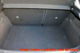 OPEL Corsa usata, con USB