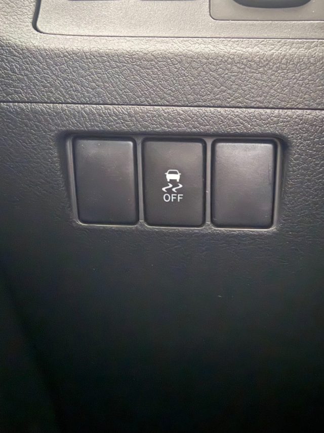 TOYOTA Verso usata 15