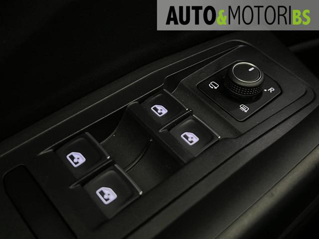 VOLKSWAGEN T-Roc usata, con Volante in pelle