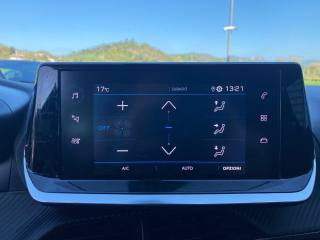 PEUGEOT 2008 usata, con Park Distance Control