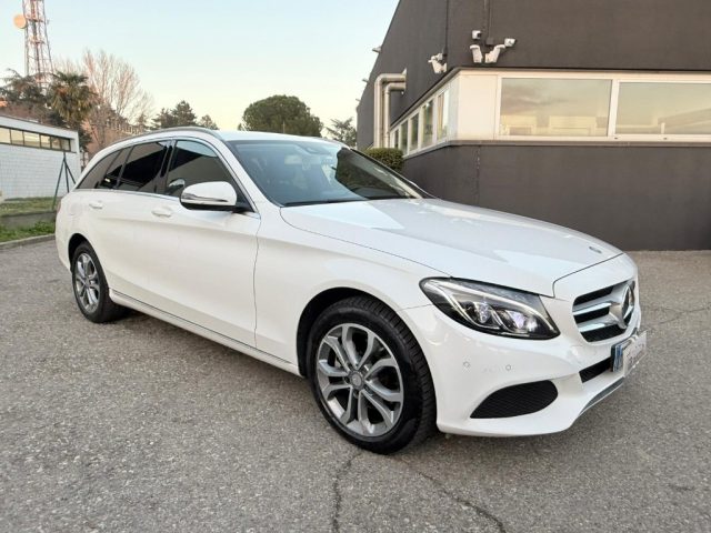 MERCEDES-BENZ C 220 usata, con Cerchi in lega