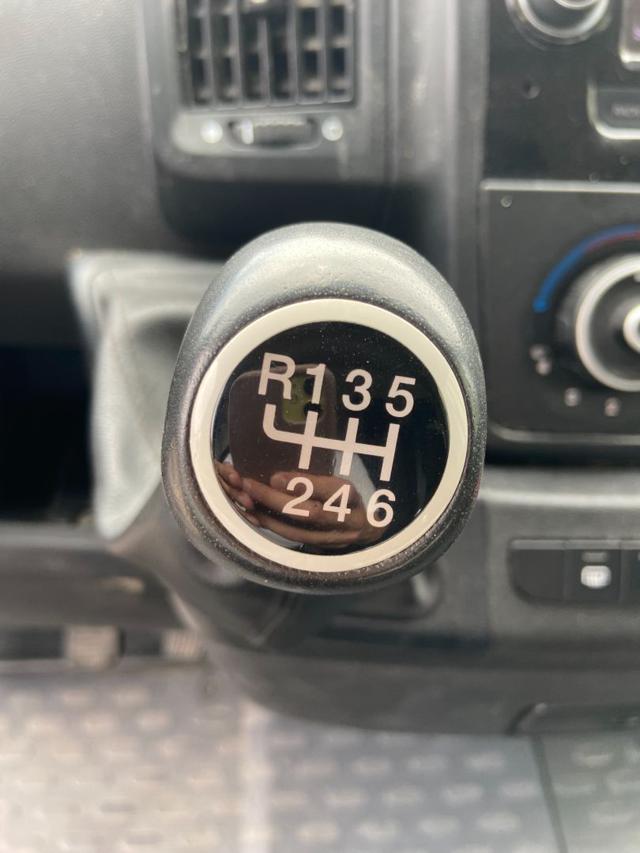 PEUGEOT Boxer usata, con Bluetooth