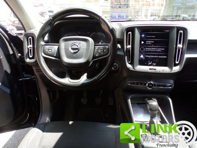 VOLVO XC40 usata, con Sensori di parcheggio posteriori