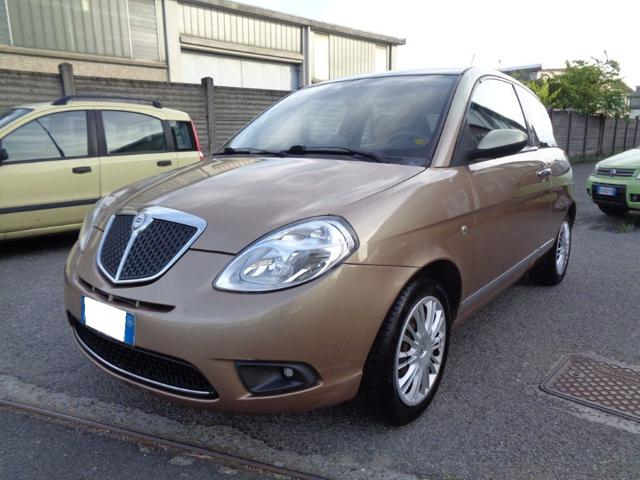 LANCIA Ypsilon usata, con Airbag