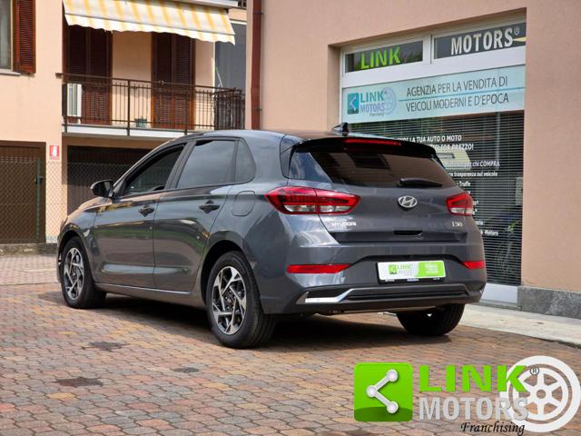 HYUNDAI i30 usata, con Airbag laterali