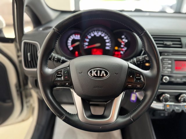 KIA Rio usata, con Bluetooth