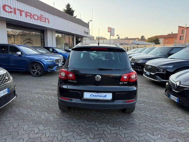 VOLKSWAGEN Tiguan usata, con Airbag laterali