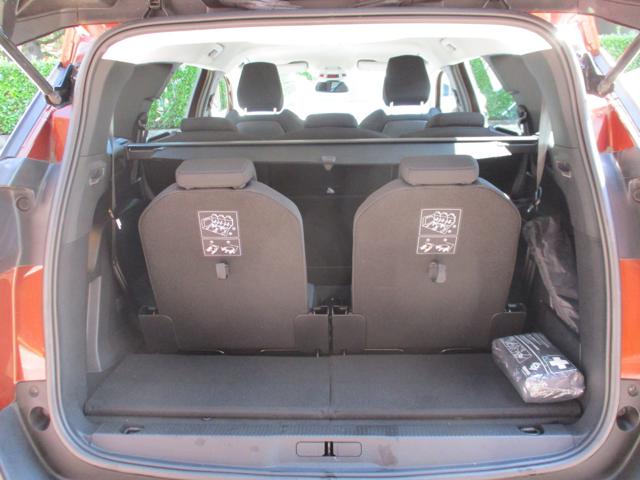 PEUGEOT 5008 usata, con Specchietti laterali elettrici