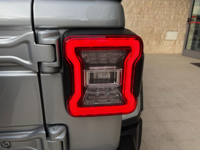 JEEP Wrangler usata, con Luci diurne