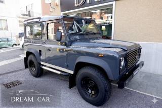 LAND ROVER Defender usata, con Sensori di parcheggio posteriori