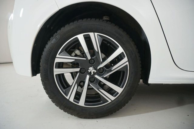 PEUGEOT 208 usata, con Autoradio