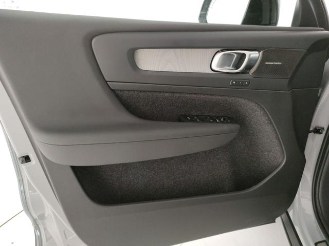 VOLVO XC40 usata, con Climatizzatore