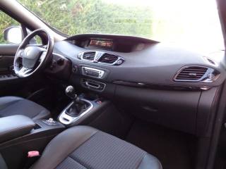 RENAULT Scenic usata, con Controllo automatico clima