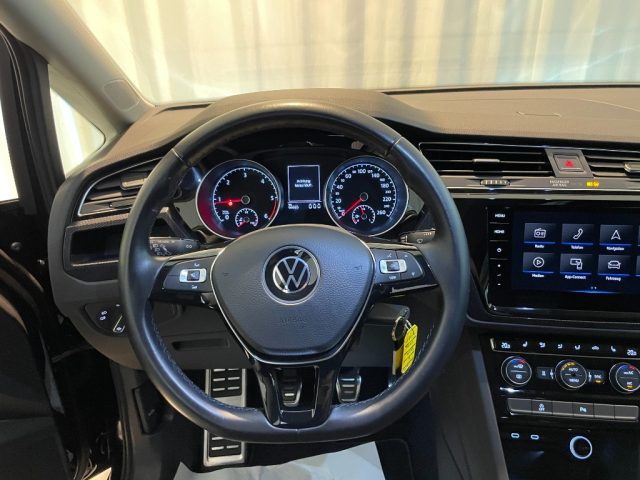 VOLKSWAGEN Touran usata, con Cerchi in lega