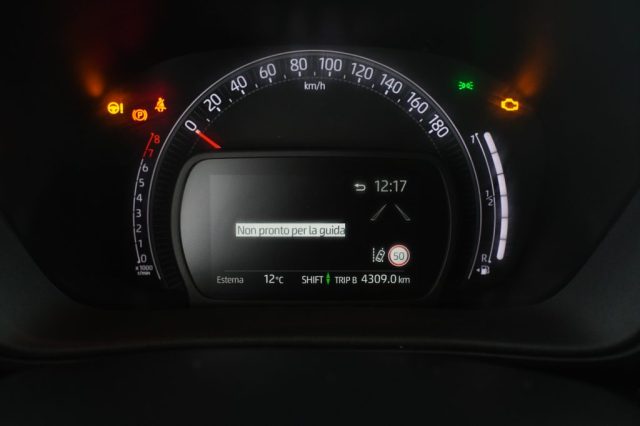 TOYOTA Aygo X usata 1