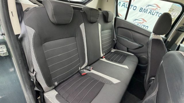 DACIA Sandero usata, con Autoradio