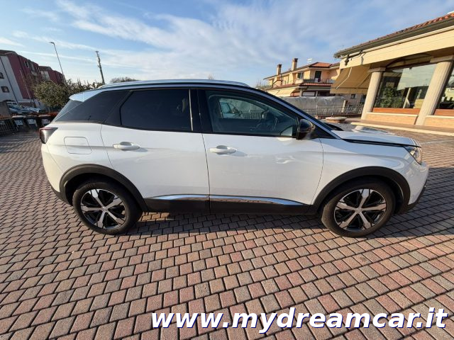 PEUGEOT 3008 usata, con Specchietti laterali elettrici