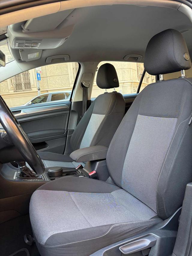 VOLKSWAGEN Golf usata, con Alzacristalli elettrici