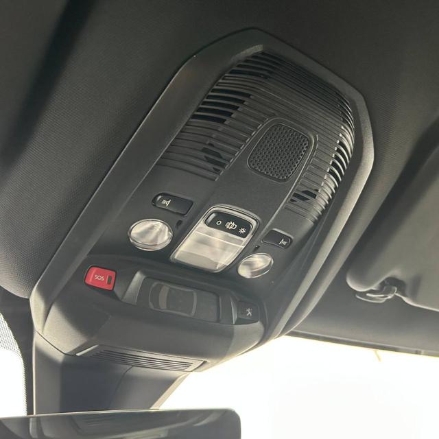PEUGEOT 3008 usata, con Controllo elettronico della corsia