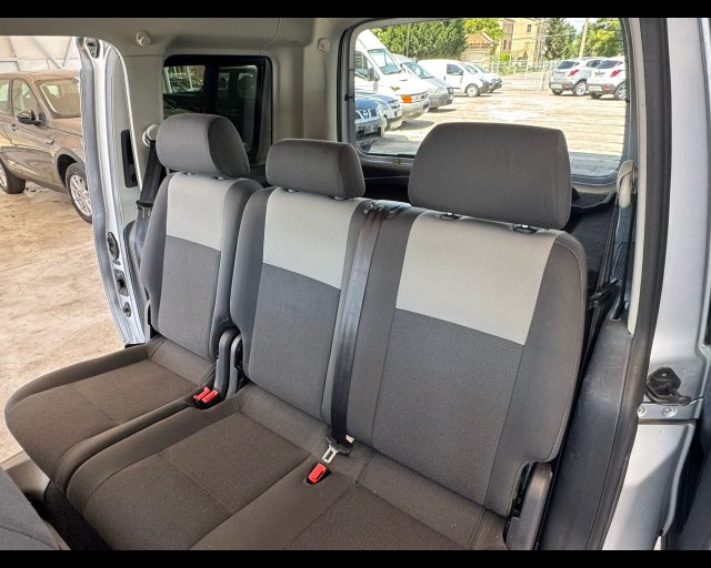 VOLKSWAGEN Caddy usata 18