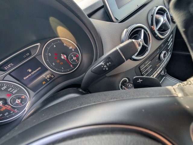 MERCEDES-BENZ B 180 usata, con Cerchi in lega