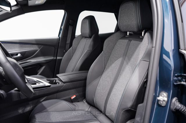 PEUGEOT 3008 usata, con Sistema di navigazione