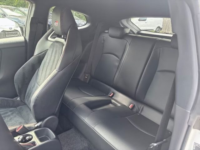 TOYOTA Yaris usata, con Fendinebbia