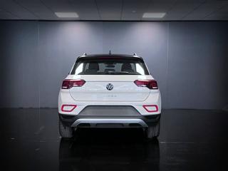 VOLKSWAGEN T-Roc usata, con Autoradio