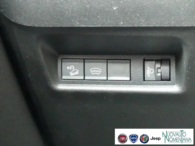 JEEP Avenger usata, con Fari LED