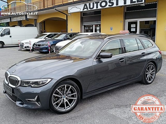 BMW 320 usata, con Fari LED