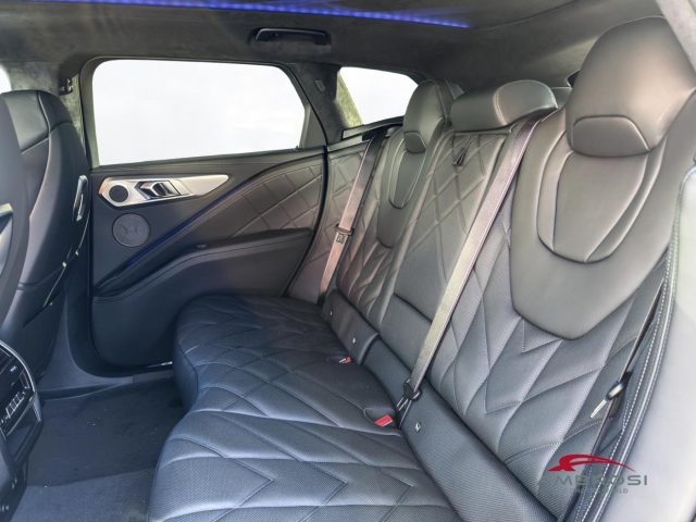 BMW XM usata 10