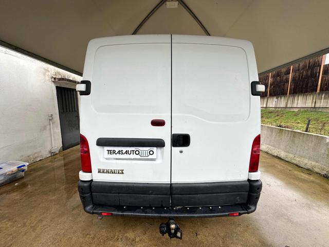 RENAULT Master usata, con Gancio traino