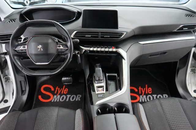 PEUGEOT 3008 usata, con Autoradio