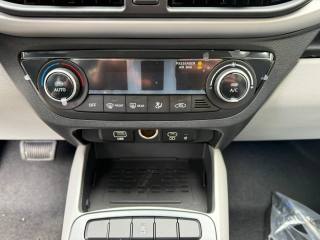 HYUNDAI i10 usata, con Sensori di parcheggio posteriori