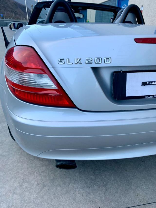 MERCEDES-BENZ SLK 200 usata, con Cruise Control
