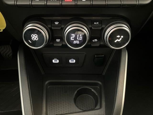 DACIA Duster usata 15