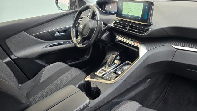 PEUGEOT 3008 usata, con Climatizzatore