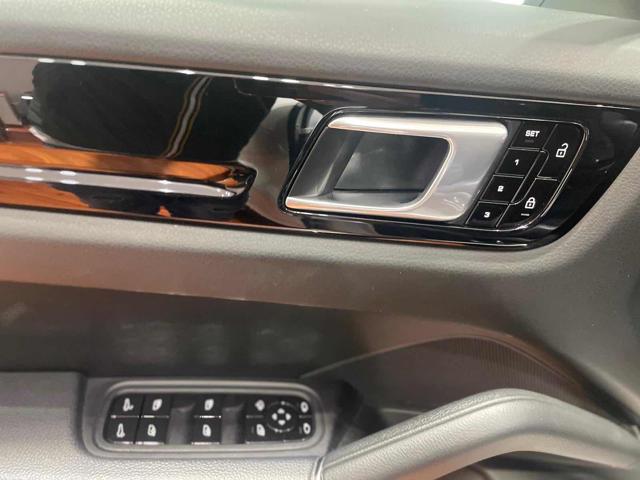 PORSCHE Cayenne usata, con Cronologia tagliandi