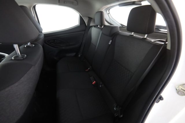 TOYOTA Yaris usata 3