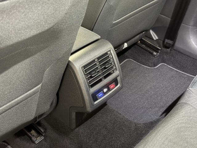 VOLKSWAGEN Golf usata, con Cruise Control