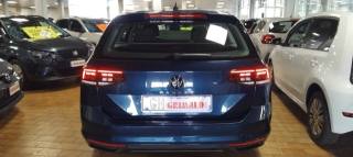 VOLKSWAGEN Passat Variant usata, con Autoradio